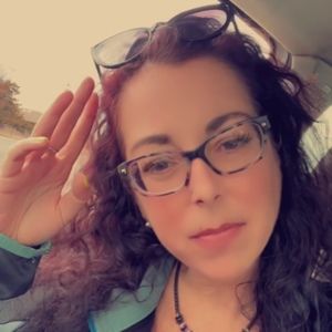 Meet your Posher, Elana